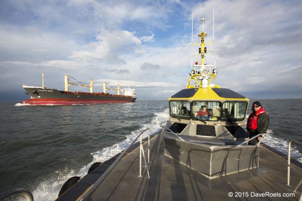 Bateau-pilote qui fait route